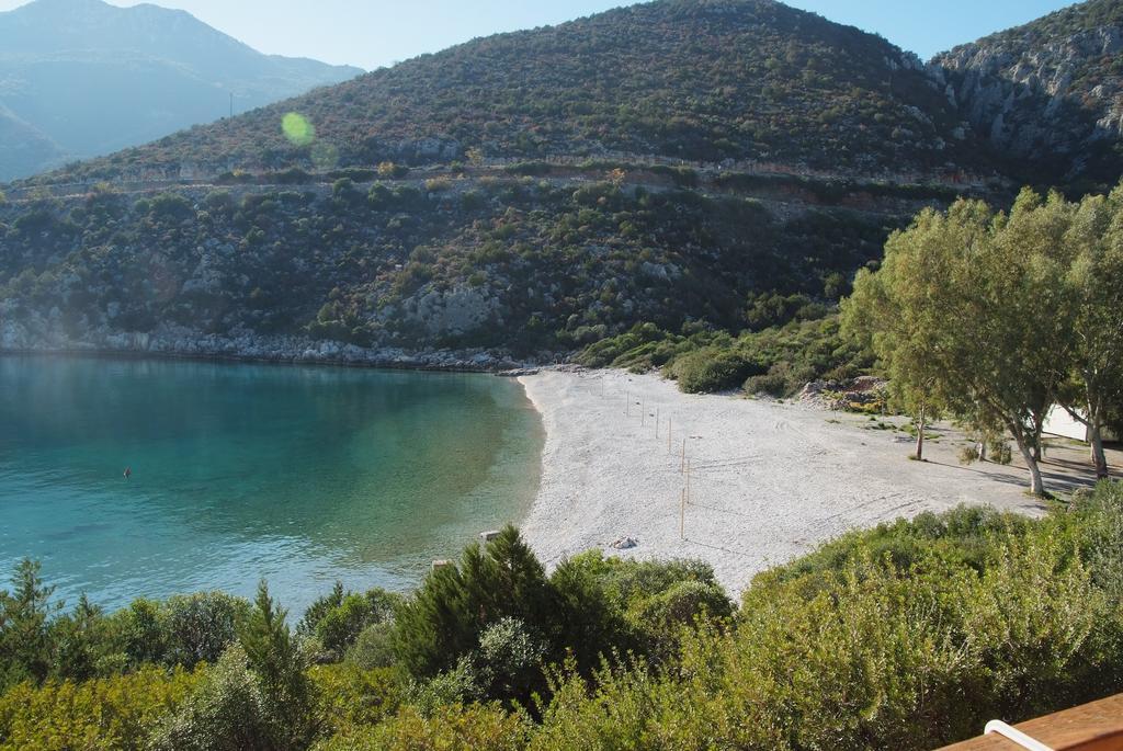 Secret Arcadia Bay - Maisonette Breathtaking Sea & Mountain View-Just On The Beach Agios Andreas  Buitenkant foto