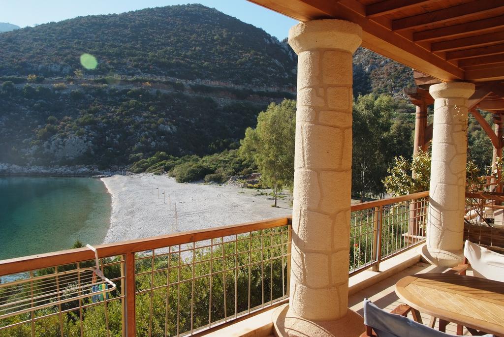 Secret Arcadia Bay - Maisonette Breathtaking Sea & Mountain View-Just On The Beach Agios Andreas  Buitenkant foto